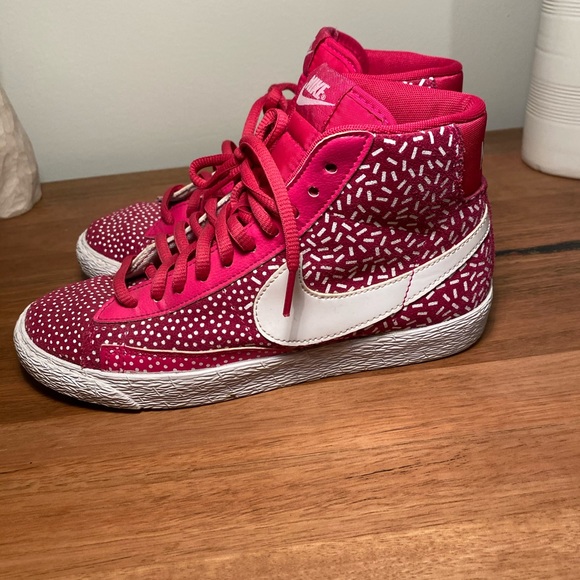Nike pink spotty high tops size US 6 - Picture 4 of 9